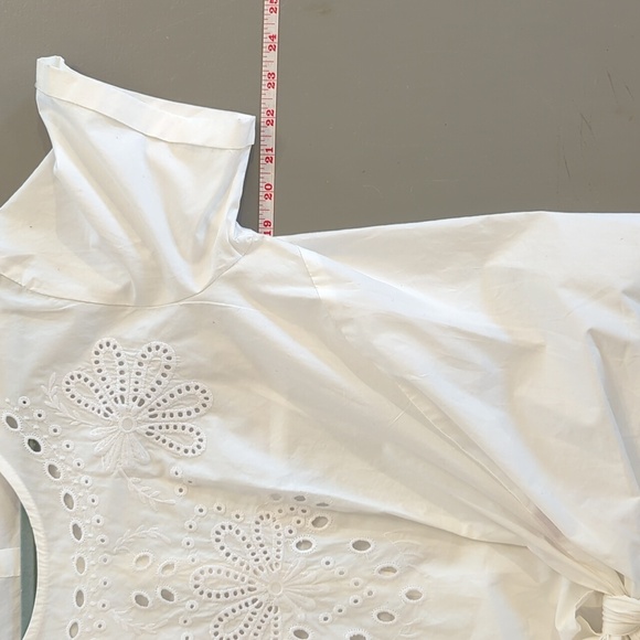Saks Fifth Ave White Cotton Tie Front Blouse Top Embroidered Button Back size M - Picture 9 of 11